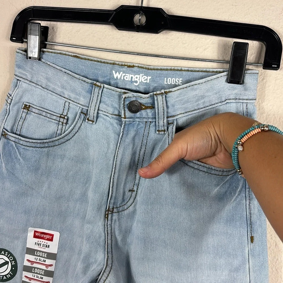 NWOT Wrangler Loose Slim Jeans girl size 12 - Picture 4 of 11